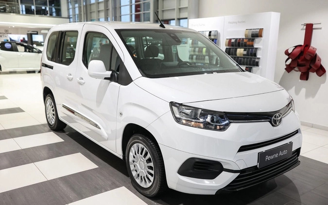 Toyota Proace City Verso cena 85850 przebieg: 86831, rok produkcji 2021 z Brzostek małe 596